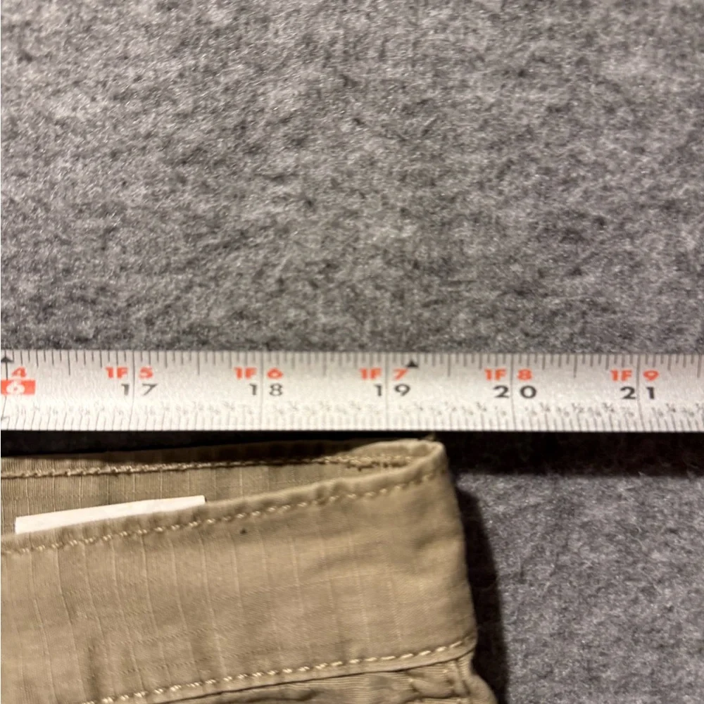 Wrangler Cargo Khaki Pants mens 38x32 tan brown cotton Straight comfort nice!
